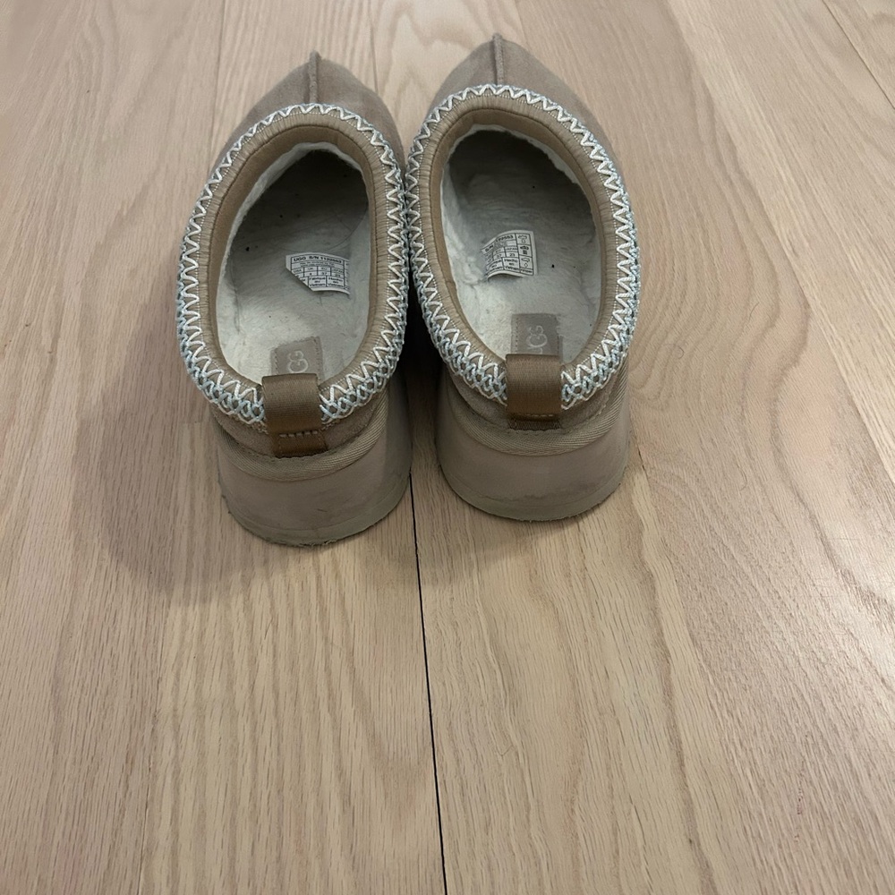 UGG Tasman size 6 - Picture 2 of 4